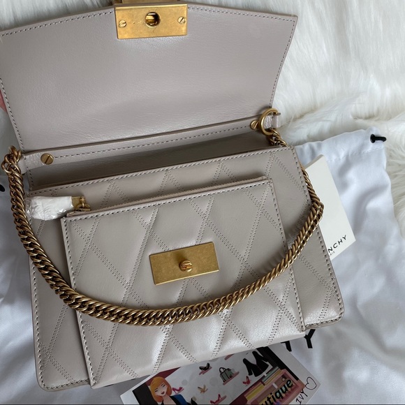 Givenchy Small GV3 Quilted Leather Bag - Picture 8 of 16